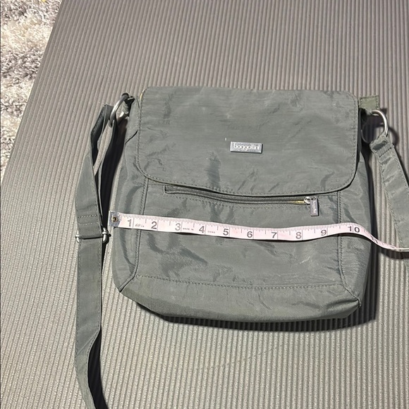 Baggallini Crossbody grey Bag - Picture 1 of 8